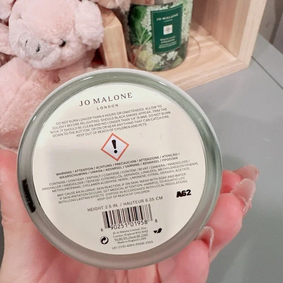 Jo Malone London Red Roses Scented Candle - NEW with Seal - Picture 5 of 5